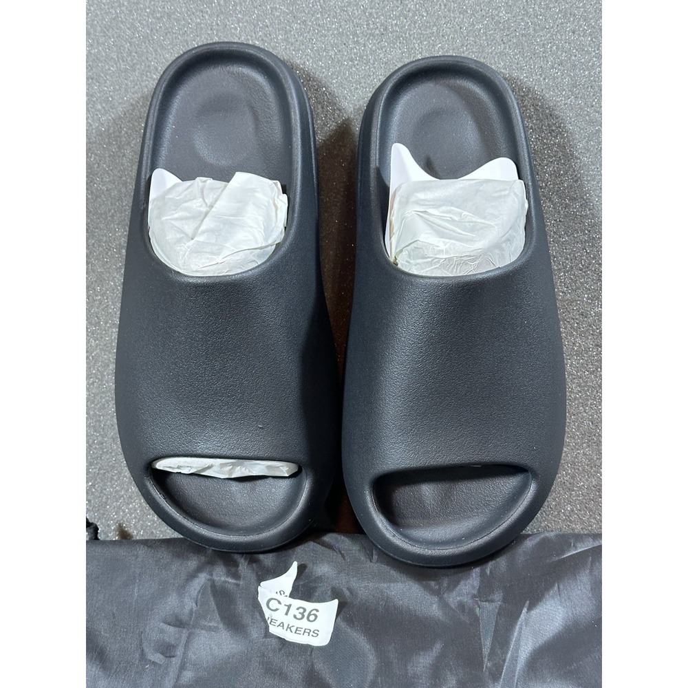 ys-01 yeezy slides size 10 Black